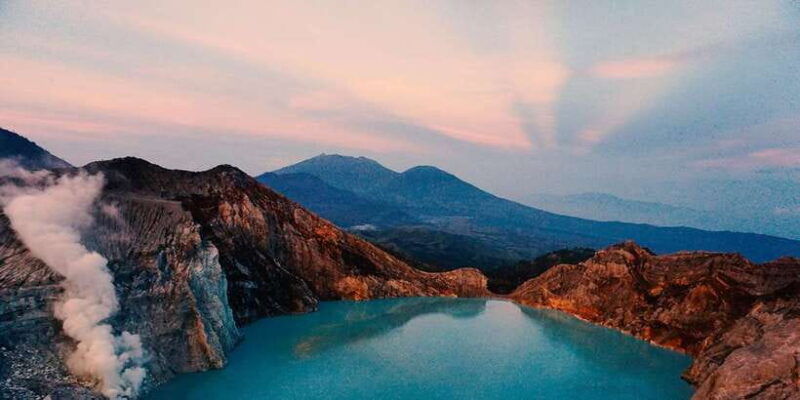 ijen-crater-trekking-tour-from-bali-or-banyuwangi