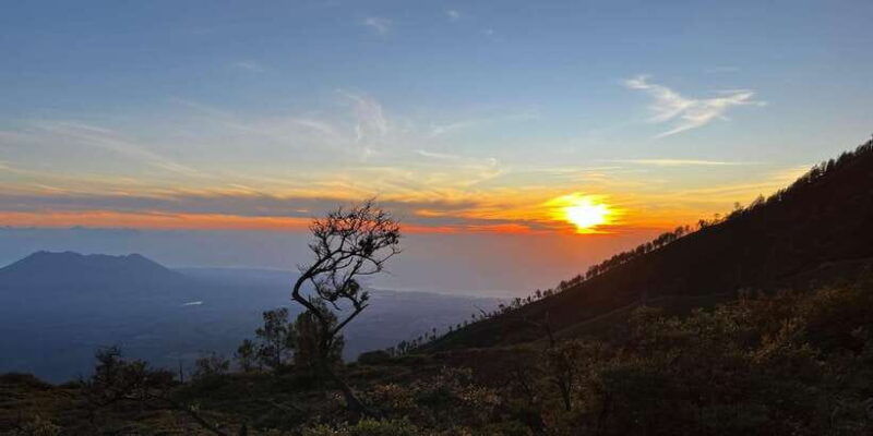 ijen-volcano-tour-from-bali-24-hours-blue-fire-exploration