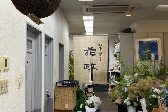 ikebana-experience-tour-in-kyoto