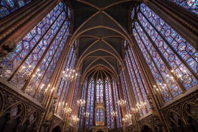 ile-de-la-cite-sainte-chapelle-and-the-conciergerie-tour