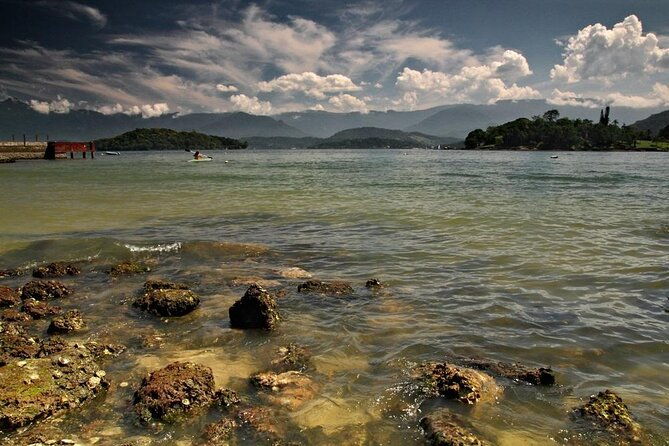 ilha-grande-from-abraao-lopes-mendes-beach-tour-trekking