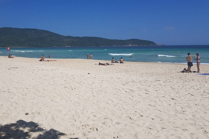 ilha-grande-from-abraao-lopes-mendes-beach-tour-trekking