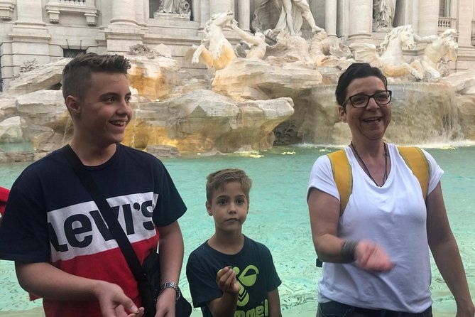 illuminated-rome-tour-for-kidsfamilies-with-pizzagelato-tasting