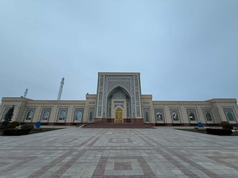 Imam al-Bukhari & Mahdumi Azam Tour - FAQ