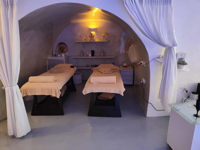 Imerovigli: Aromatherapy Couples Massage - The Sum Up