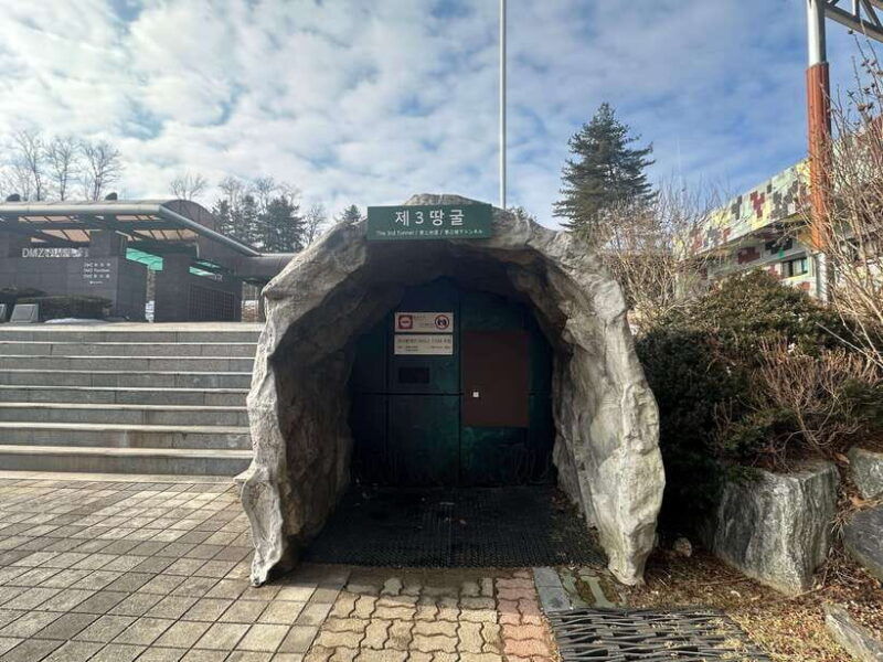 imjingak-dmz-3rd-tunnel-and-gyeonggi-province-private-tour