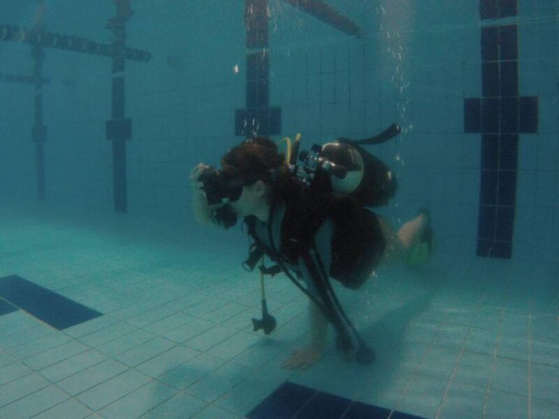 immerse-yourself-between-virtual-and-real-in-the-ocean-floor