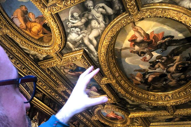 immersive-beauty-a-tailored-private-tour-of-the-doges-palace