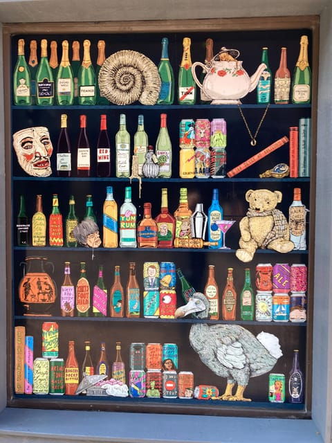 immersive-treasure-hunt-in-oxford-clue-the-looking-glass