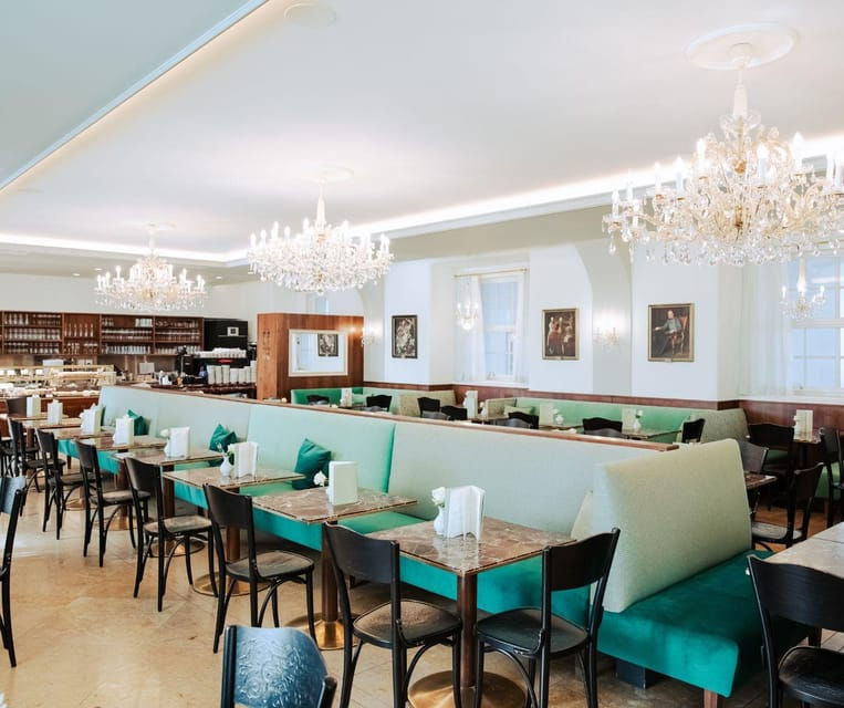 imperial-breakfast-before-your-castle-tour