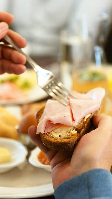 imperial-breakfast-before-your-castle-tour