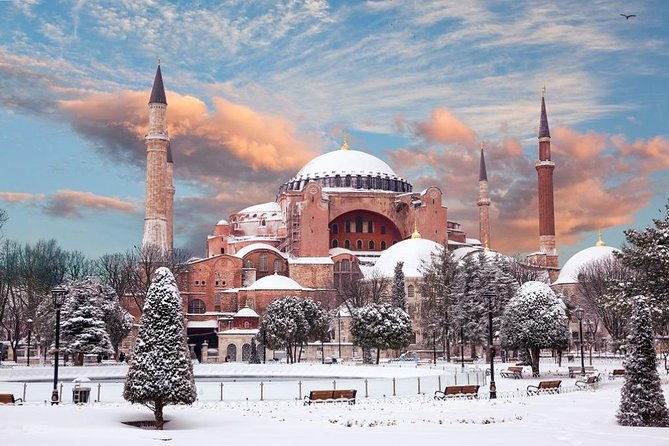 imperial-istanbul-half-day-tour-hagia-sophia-basillica-cistern-and-grand-bazaar-2