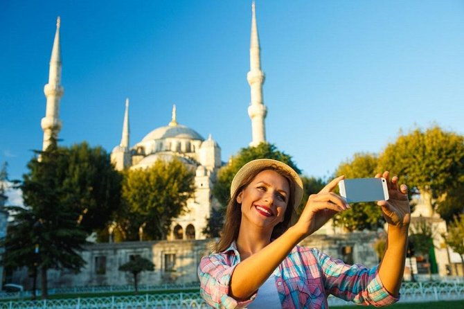 imperial-istanbul-half-day-tour-hagia-sophia-basillica-cistern-and-grand-bazaar-2