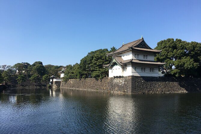 Imperial Palace to Tokyo Station Historical Walking Tour - Exploring the Castle’s Remains