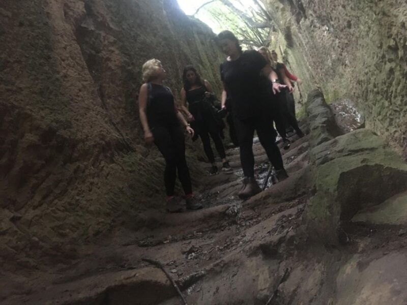 in-the-footstep-of-the-etruscans-hike-wine-tasting