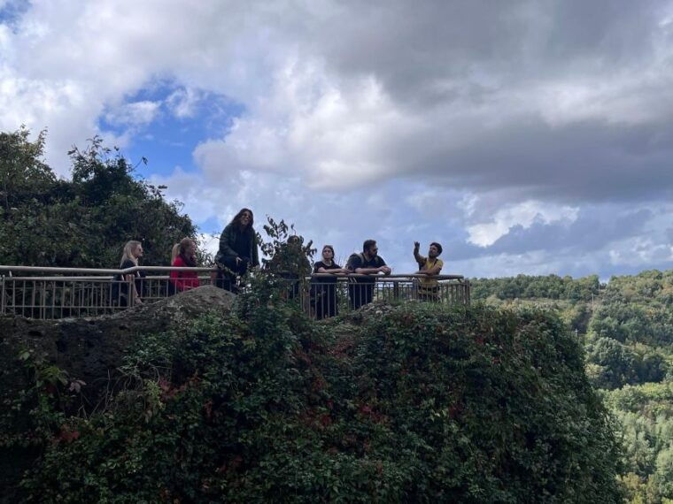 in-the-footstep-of-the-etruscans-hike-wine-tasting