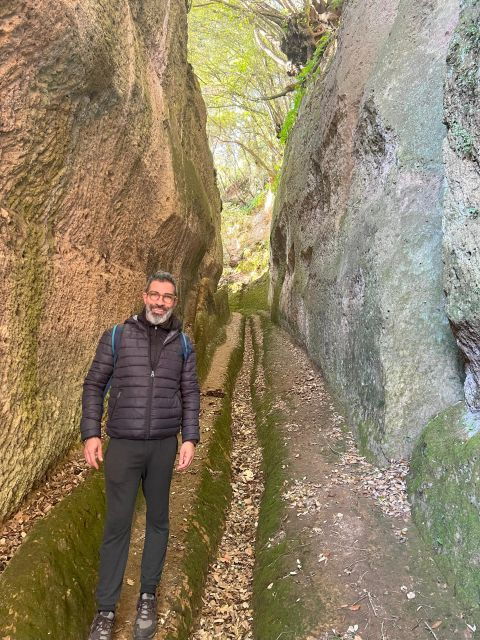 in-the-footstep-of-the-etruscans-hike-wine-tasting