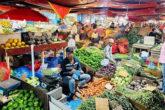 In the Footsteps of Maharajas & Sultans-Bangalore Historical Walk - Who Should Book This Tour?