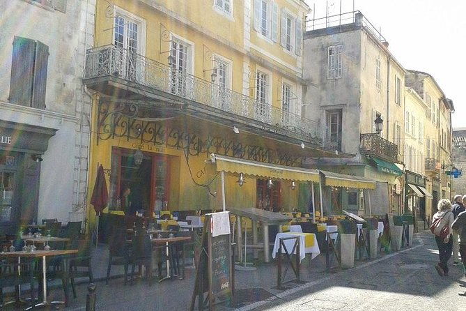 in-the-footsteps-of-van-gogh-in-provence-from-avignon