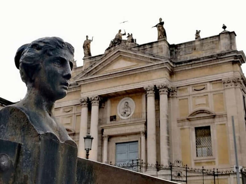 In the popular heart of Catania: from Civita to San Berillo - Discovering Civita: The Noble Heart of Catania