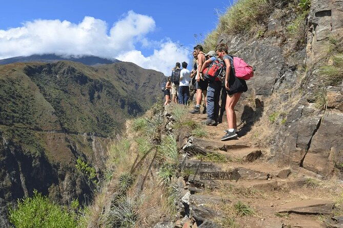 inca-jungle-trail-and-llactapata-to-machu-picchu-04-days-for-adventure-lovers