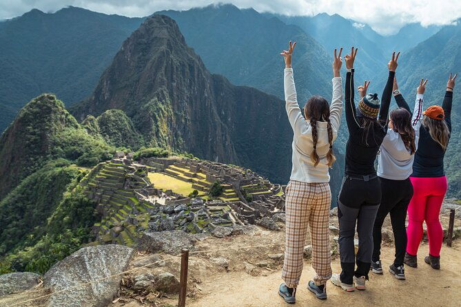 inca-trail-4-day-adventure-to-machu-picchu-with-panoramic-train
