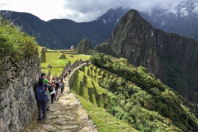 inca-trail-hike-to-machupicchu-full-day