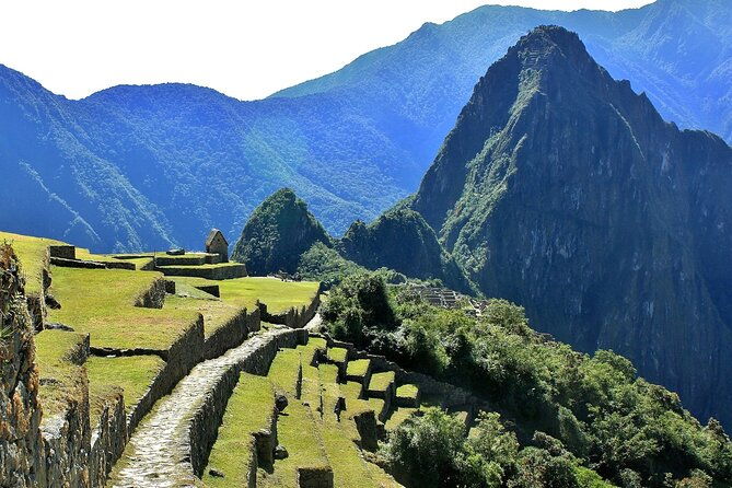 inca-trail-hike-to-machupicchu-full-day