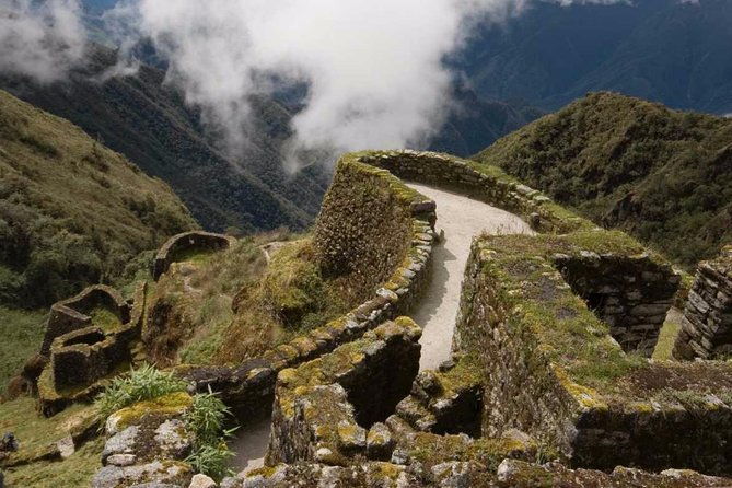 inca-trail-to-machu-picchu-small-group-2-days-tour