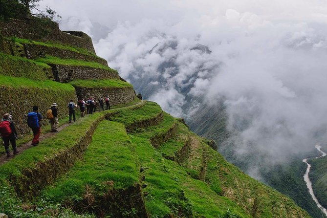 inca-trail-to-machu-picchu-small-group-2-days-tour