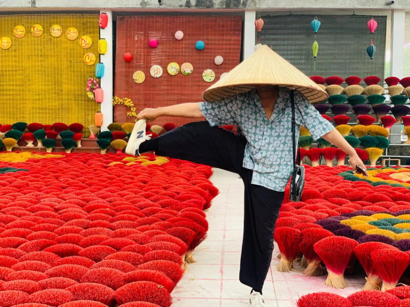 incense-and-hat-village-1-2-day-trip-from-hanoi