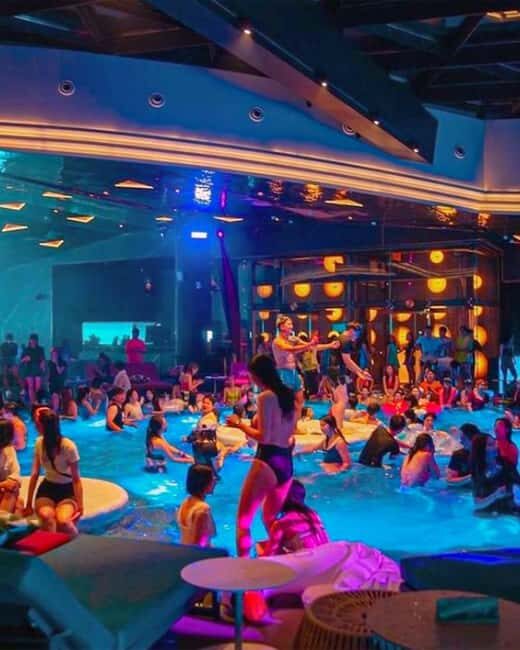 Incheon: Chroma Bootleg Show Ticket at Paradise City Hotel - Key Points