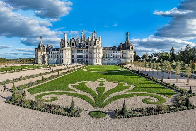 incredible-loire-castles-tour-with-wine-tastings-and-lunch-3