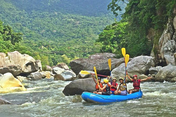 incredible-rafting-in-rio-cangrejal