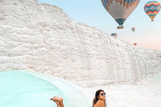 independent-pamukkale-tour-from-kusadasi-with-hot-air-balloon