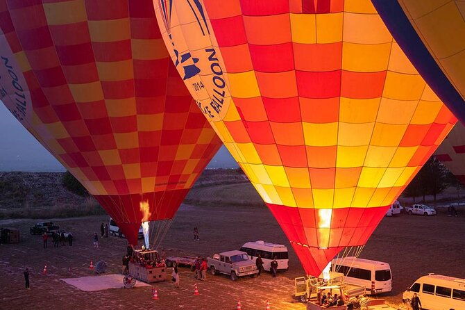 independent-pamukkale-tour-from-kusadasi-with-hot-air-balloon