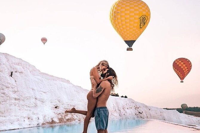 independent-pamukkale-tour-from-kusadasi-with-hot-air-balloon