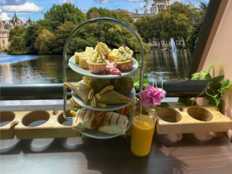 indian-high-chai-panoramic-bus-tour-of-london