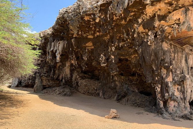 indian-inscriptions-tour-with-local-guide