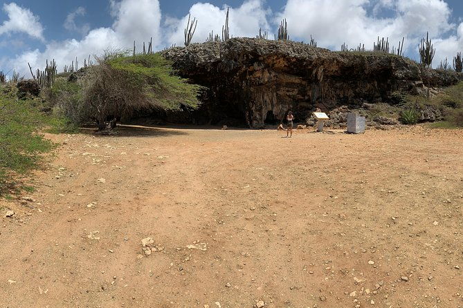 indian-inscriptions-tour-with-local-guide