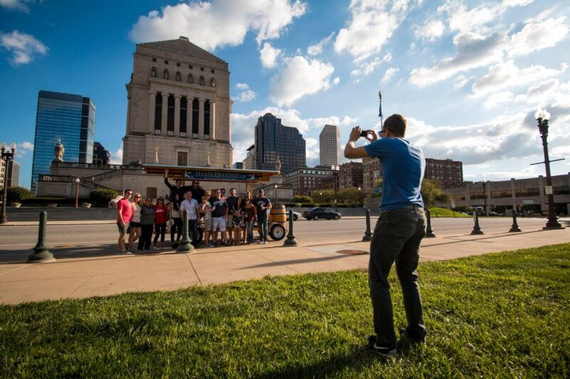indianapolis-open-air-pedal-pub-tour-with-local-drinks