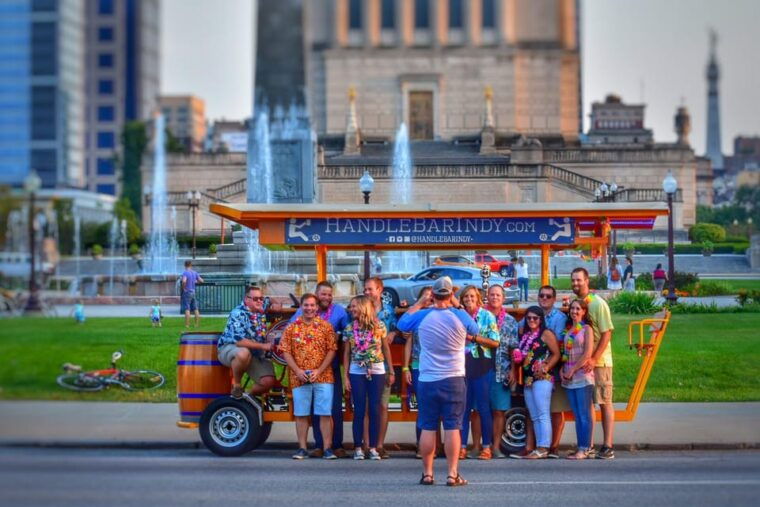 indianapolis-open-air-pedal-pub-tour-with-local-drinks