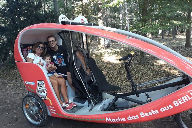 individual-city-tour-rickshaw-sightseeing-in-berlin