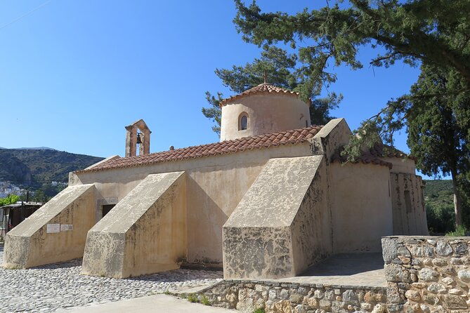 individual-travel-accompaniment-east-crete