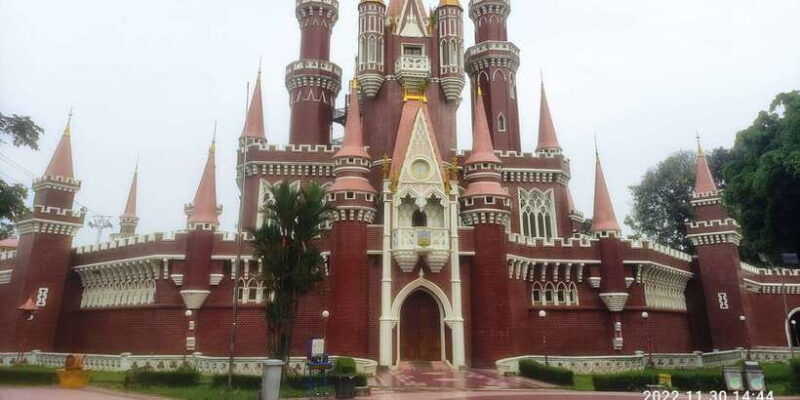 indonesia-miniature-in-park-and-jakarta-highlights-tour