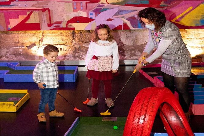 indoor-mini-golf-experience