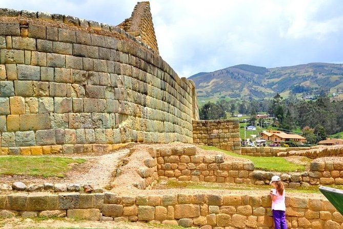 ingapirca-ruins-ancient-ecuador