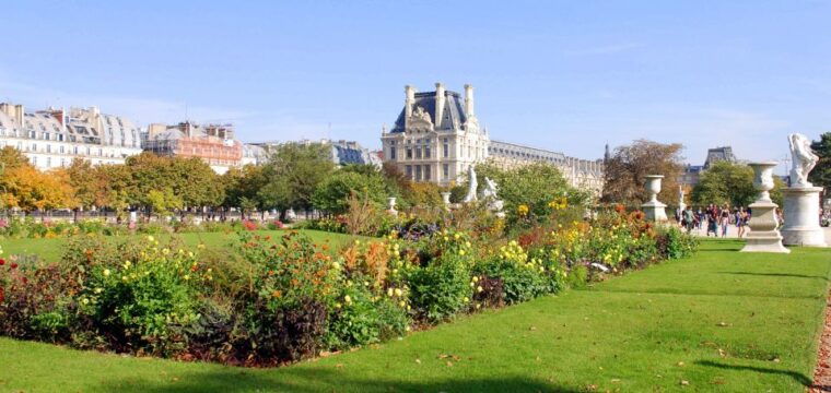inside-musee-du-louvre-and-the-jardin-des-tuileries-tour
