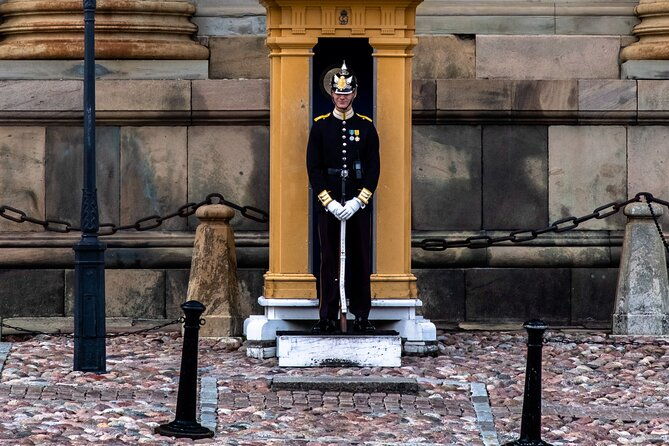 inside-the-crown-stockholm-royal-palace-private-guided-tour