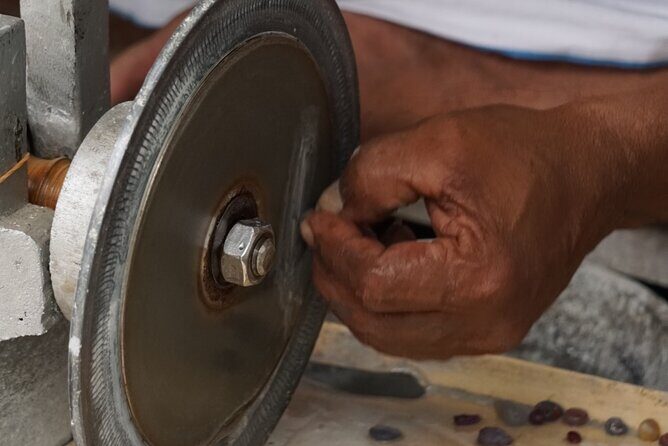 Inside the gem world in Ratnapura - The essential experience - What Travelers Say
